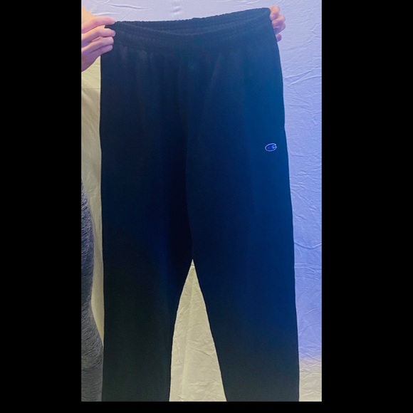 -Black Champion Sweatpants- - Picture 4 of 5